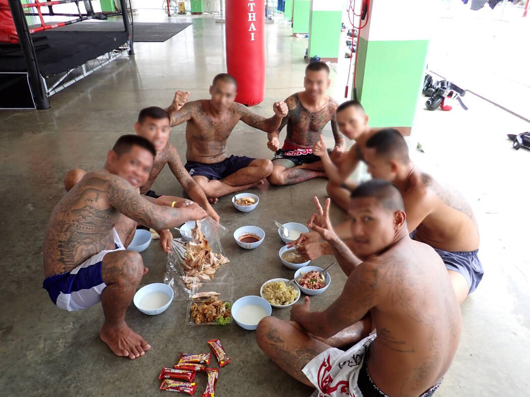 RHLS HOLDING - Support Muay Thai Athletes of Sor. Ban Insee Look Phra Yom Muay Thai Gym