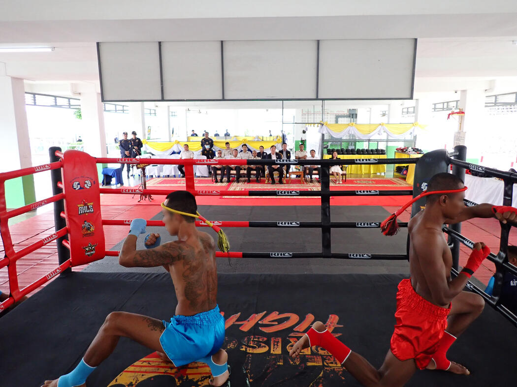 RHLS HOLDING - Support Muay Thai Athletes of Sor. Ban Insee Look Phra Yom Muay Thai Gym