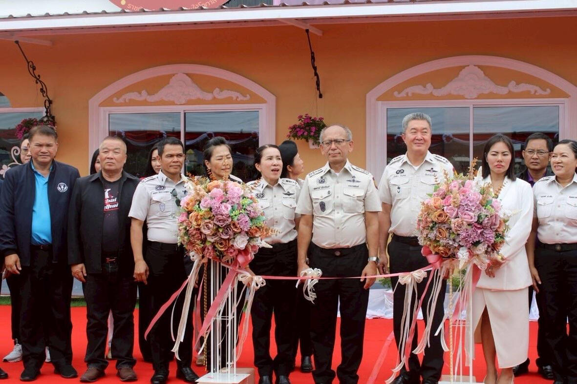 RHLS HOLDING - Attend the opening ceremony of "Sor. Chonnaree Luk Phra Yom Muay Thai Gym"